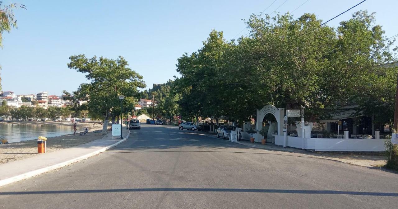 Villa Georgia Beach Neos Marmaras Exterior photo
